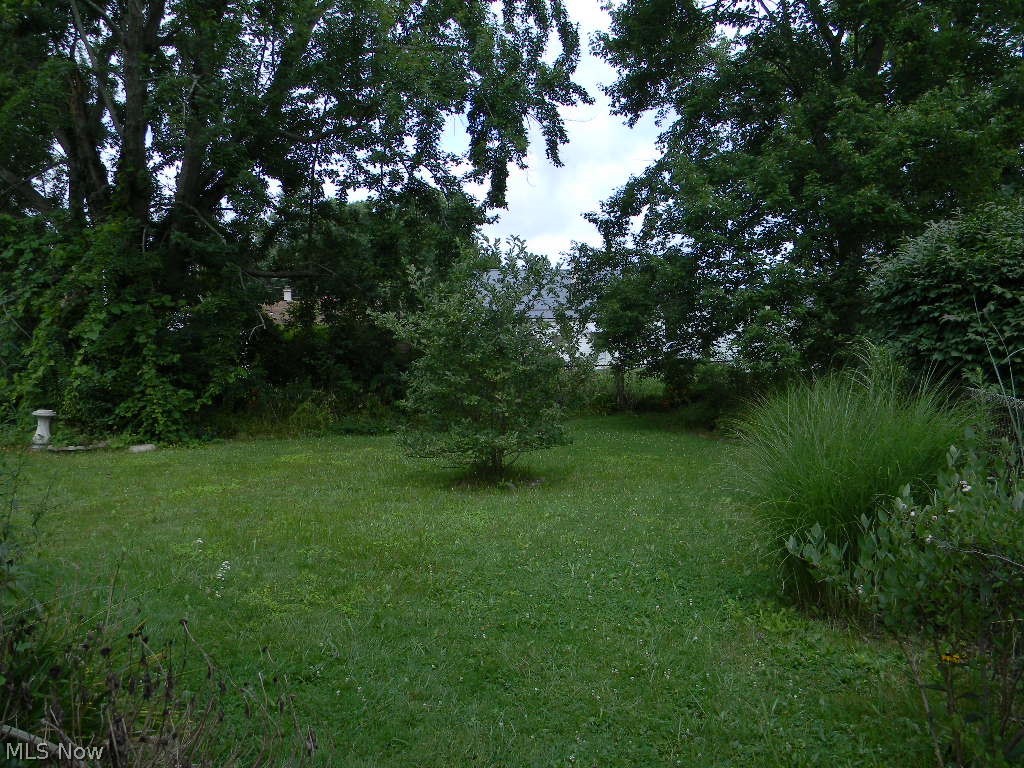 3086 Greenfield Street NW Warren OH 44485