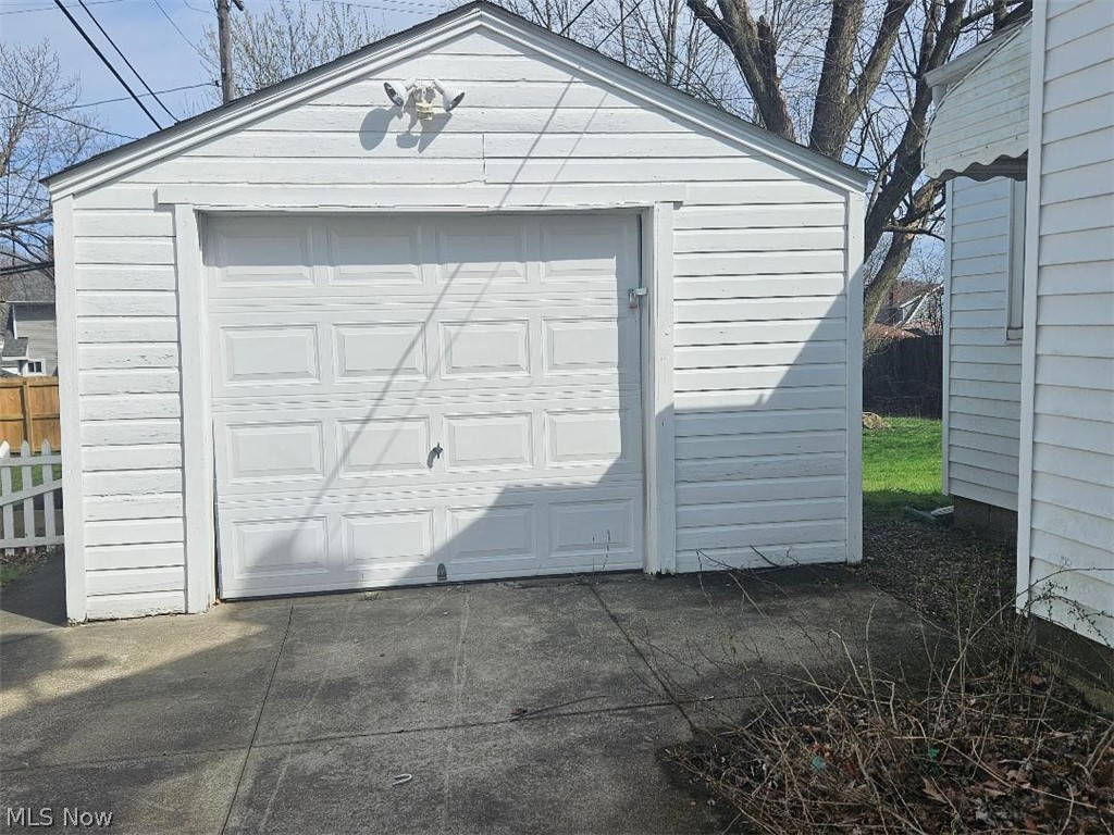 1681 Girard Street Akron OH 44301