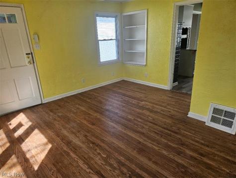1681 Girard Street Akron OH 44301