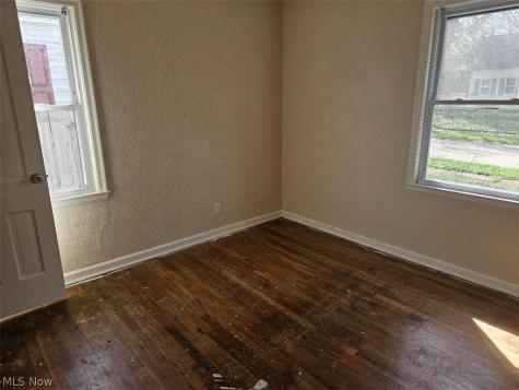 1681 Girard Street Akron OH 44301