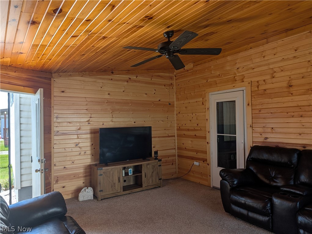 229 Church Street Hopedale OH 43976
