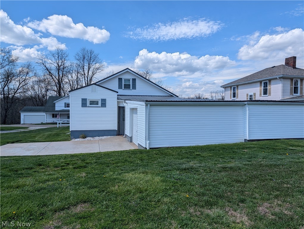 229 Church Street Hopedale OH 43976
