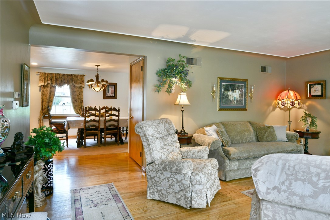 6291 Navajo Place Poland OH 44514