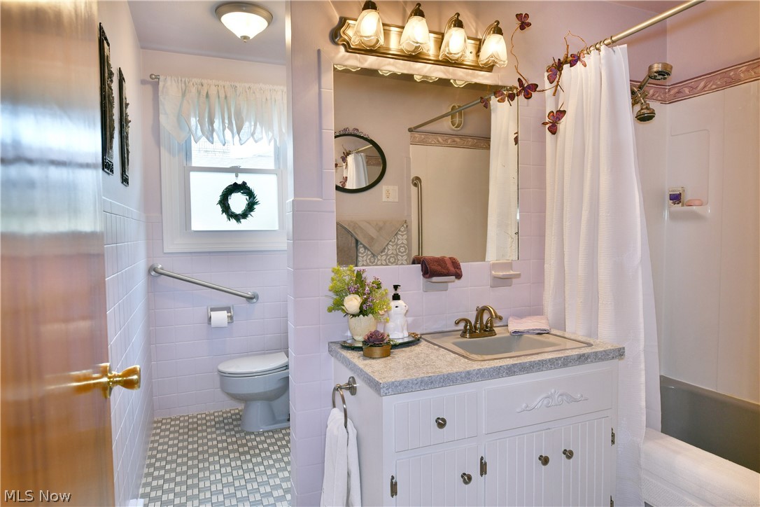 6291 Navajo Place Poland OH 44514