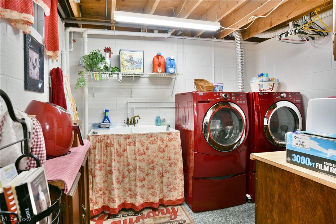 6291 Navajo Place Poland OH 44514