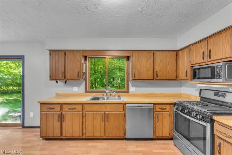 27371 Bagley Road Olmsted Twp OH 44138