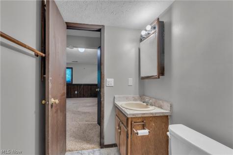 27371 Bagley Road Olmsted Twp OH 44138