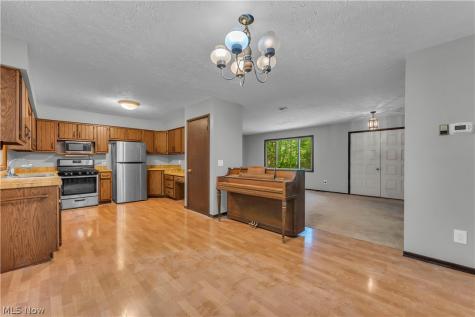 27371 Bagley Road Olmsted Twp OH 44138