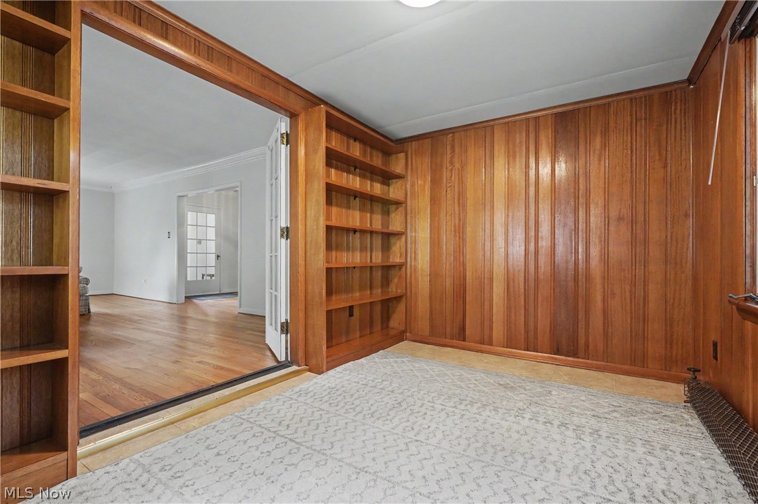 3396 Dorchester Road Shaker Heights OH 44120