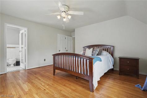 3396 Dorchester Road Shaker Heights OH 44120