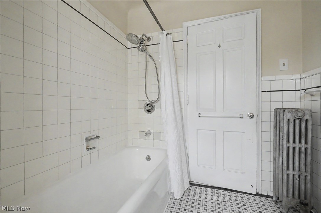 3396 Dorchester Road Shaker Heights OH 44120