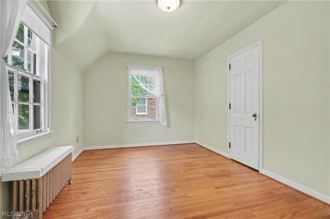 3396 Dorchester Road Shaker Heights OH 44120
