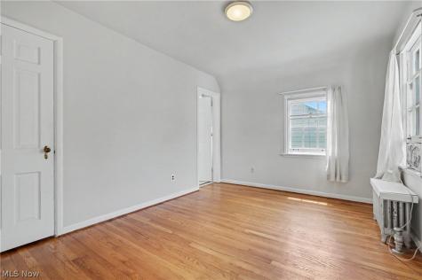 3396 Dorchester Road Shaker Heights OH 44120