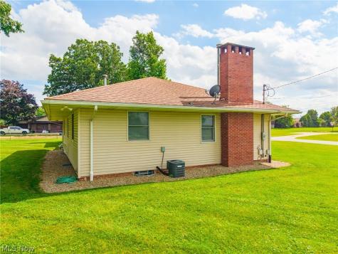52 S Kansas Road Orrville OH 44667