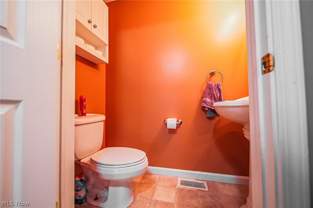52 S Kansas Road Orrville OH 44667