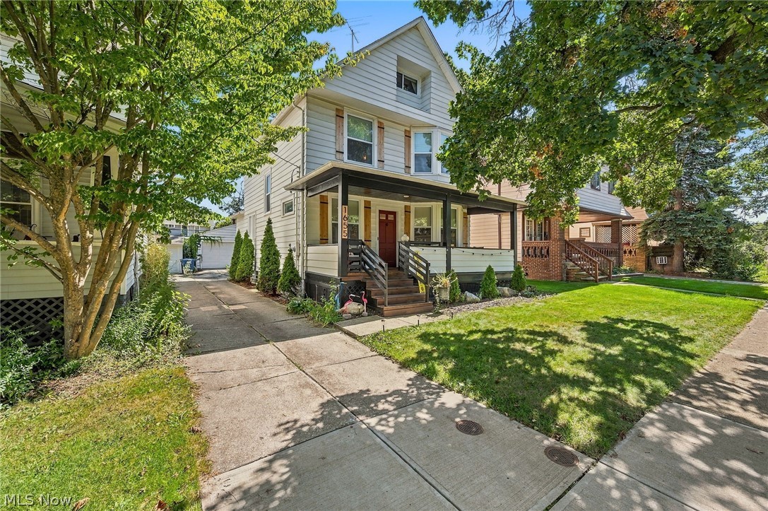 1655 Lauderdale Avenue Lakewood OH 44107