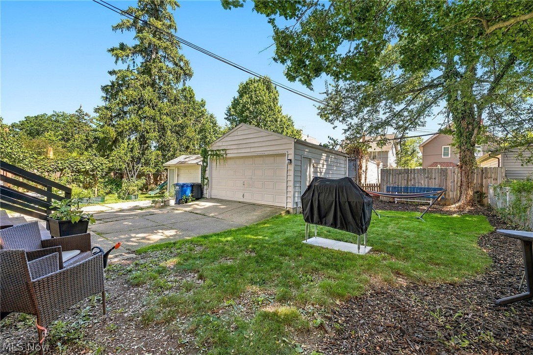 1655 Lauderdale Avenue Lakewood OH 44107
