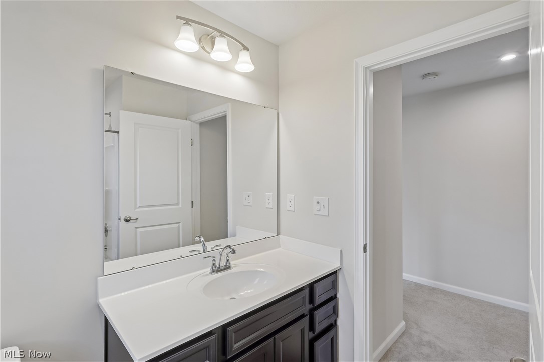 1594 Slick Rock Drive Painesville OH 44077