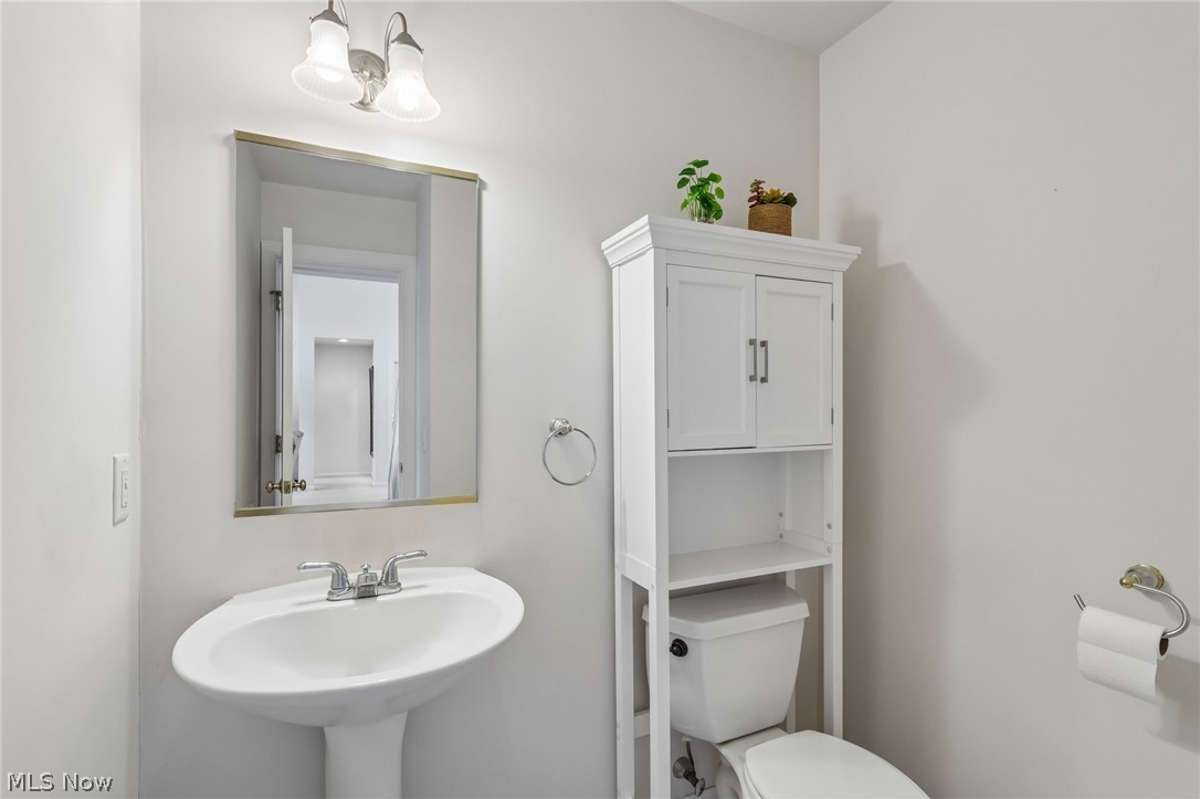 117 Country Club Drive SE Warren OH 44484