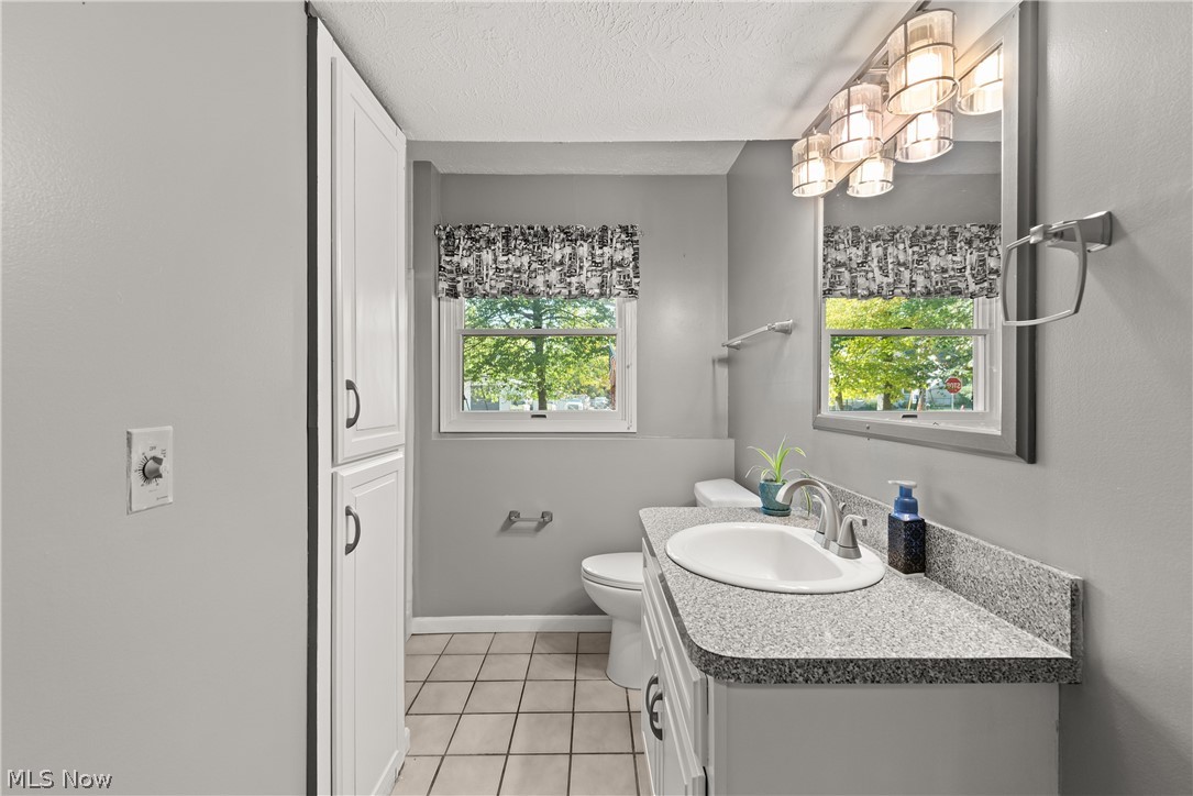 75 Houghton Road Northfield Village OH 44067