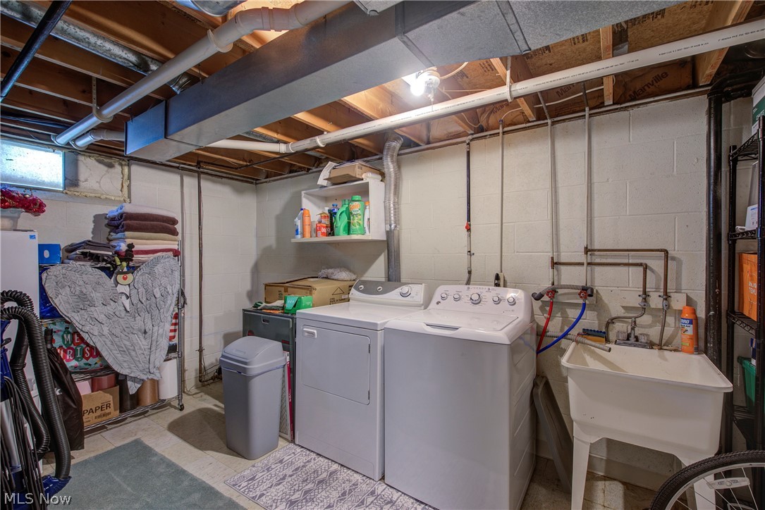 75 Houghton Road Northfield Village OH 44067