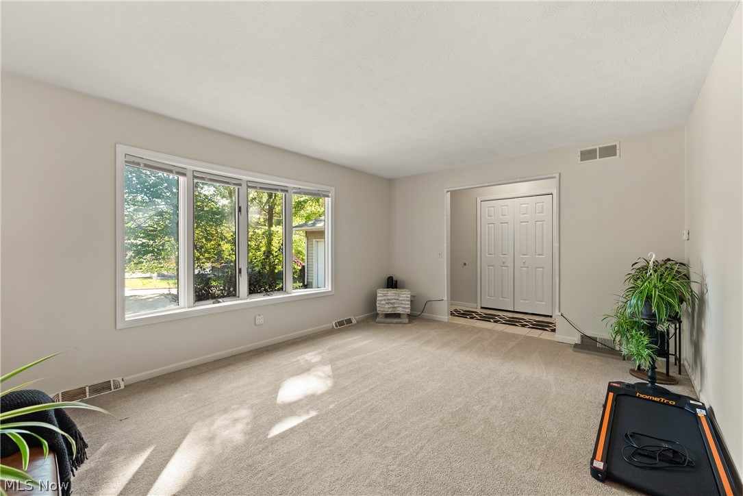 75 Houghton Road Northfield Village OH 44067