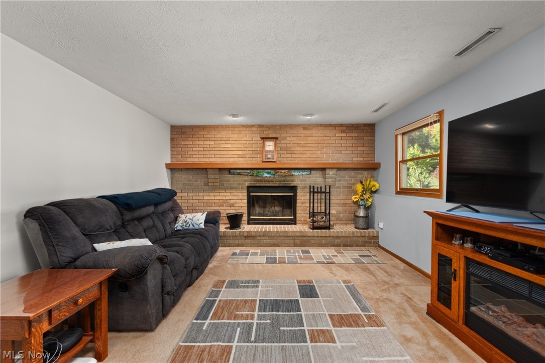 75 Houghton Road Northfield Village OH 44067