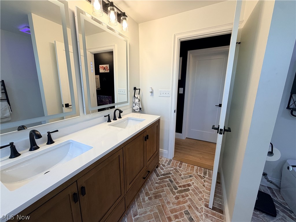 10161 New Buffalo Road Canfield OH 44406