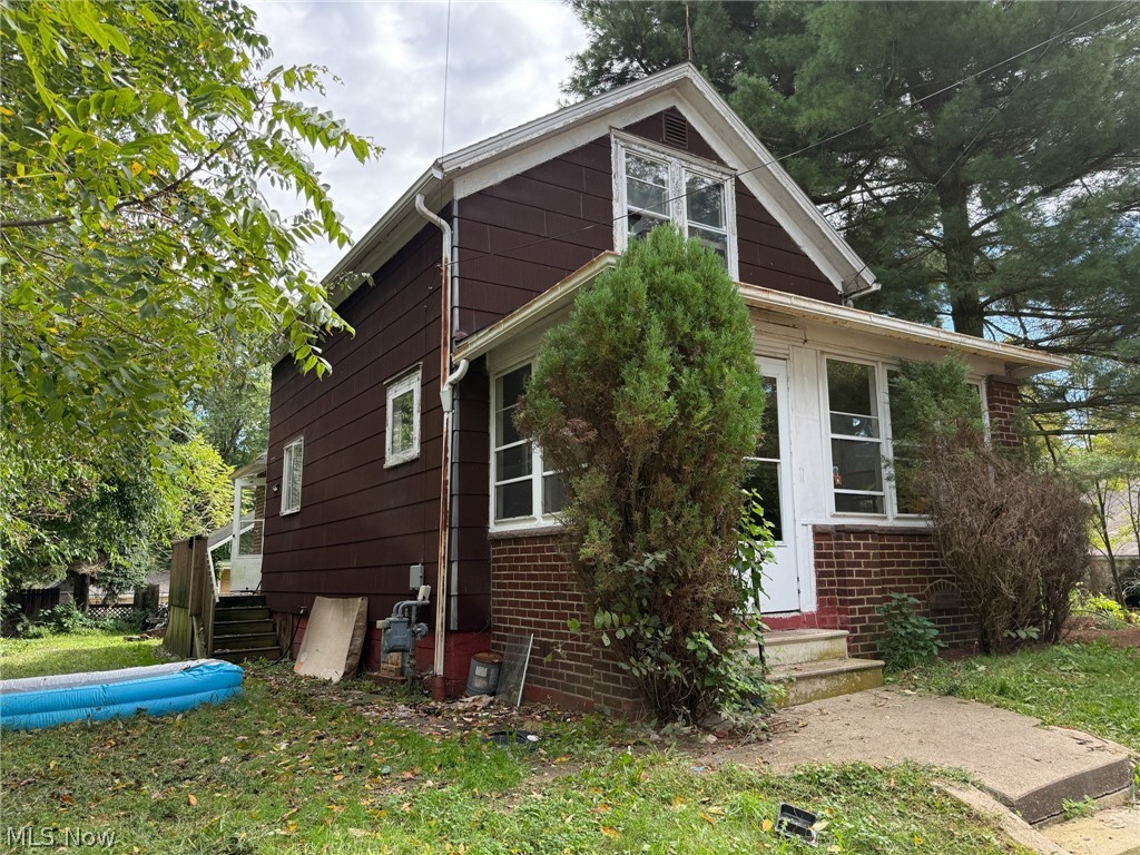 736 Woodland Avenue Alliance OH 44601