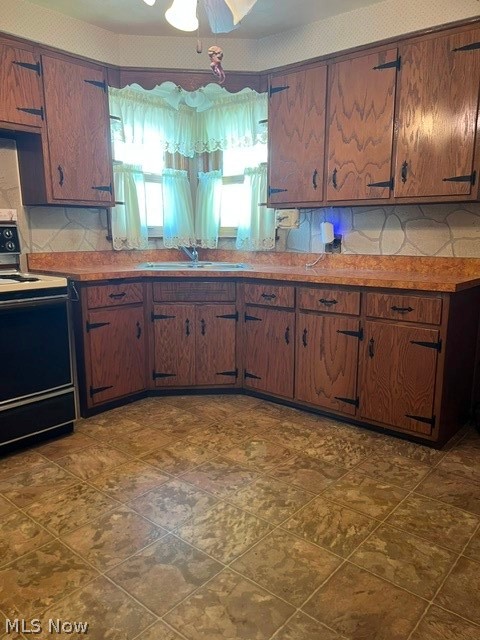 27 Woodland Drive New Middletown OH 44442