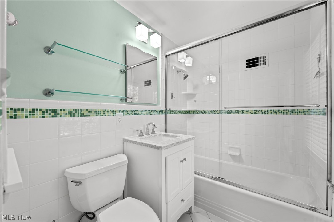 22626 Calverton Road Shaker Heights OH 44122