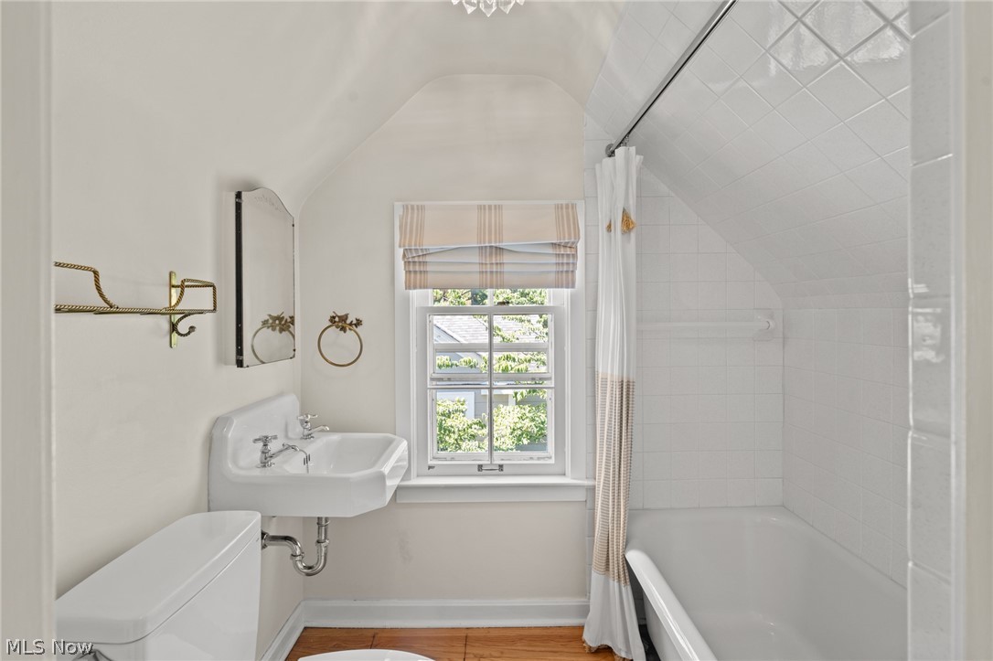 22626 Calverton Road Shaker Heights OH 44122