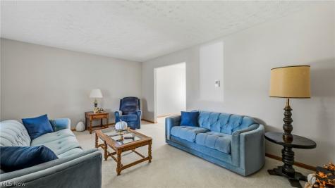1560 Raywood Road Alliance OH 44601