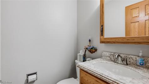 1560 Raywood Road Alliance OH 44601