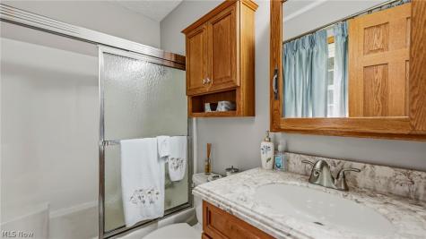 1560 Raywood Road Alliance OH 44601