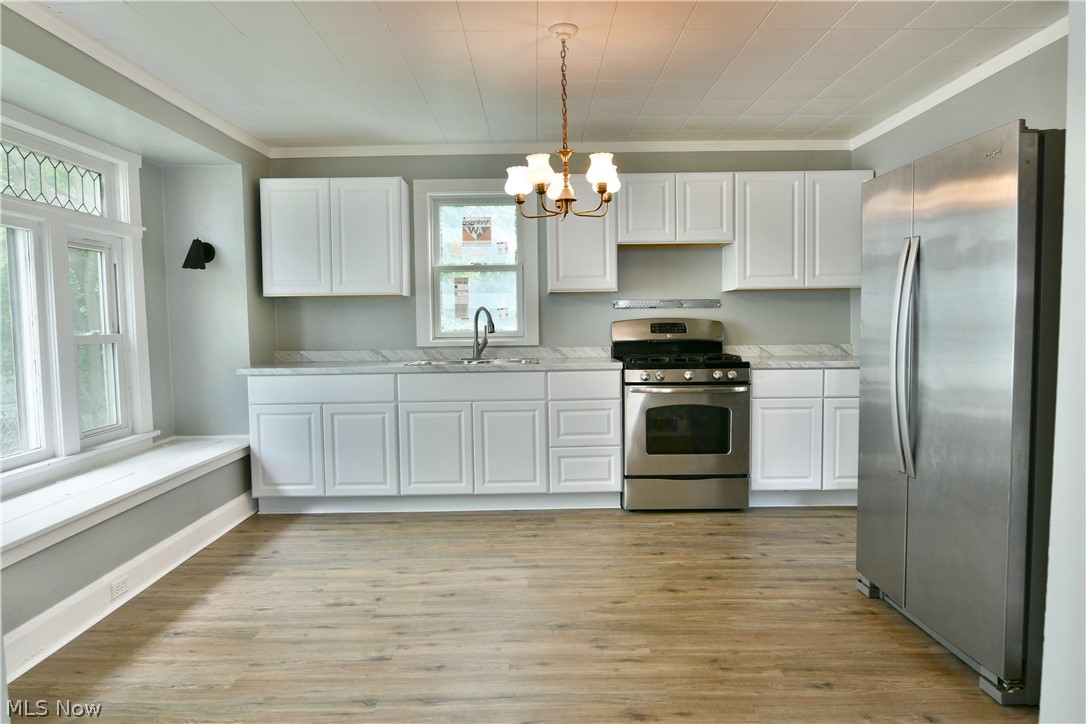 343 E Liberty Street Girard OH 44420