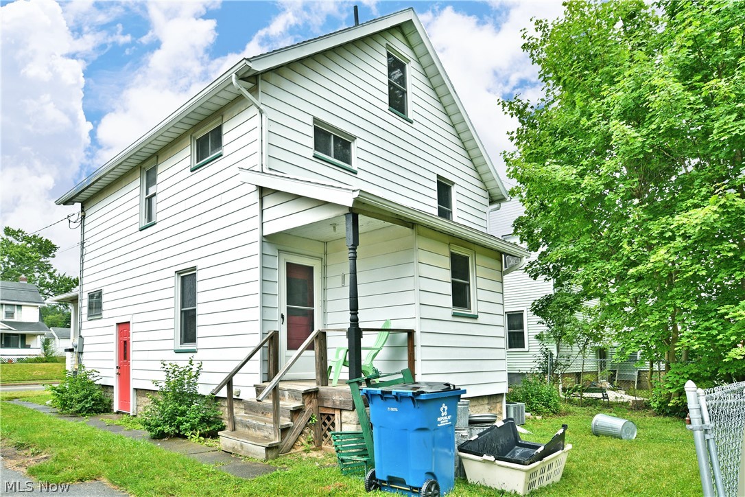 343 E Liberty Street Girard OH 44420