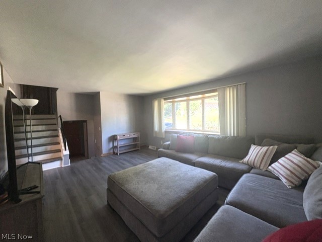 355 Terri Avenue Steubenville OH 43952