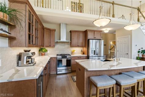31523 Pier East Avon Lake OH 44012