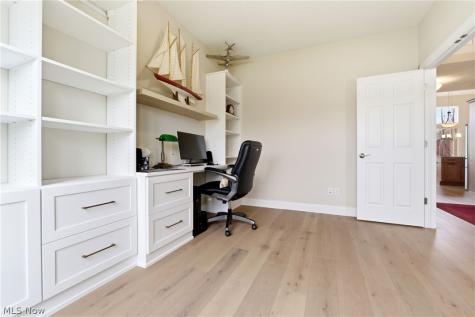 31523 Pier East Avon Lake OH 44012
