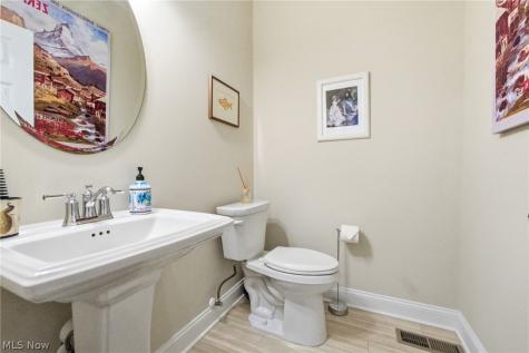31523 Pier East Avon Lake OH 44012