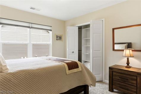 31523 Pier East Avon Lake OH 44012