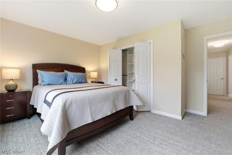 31523 Pier East Avon Lake OH 44012
