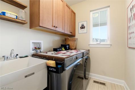 31523 Pier East Avon Lake OH 44012