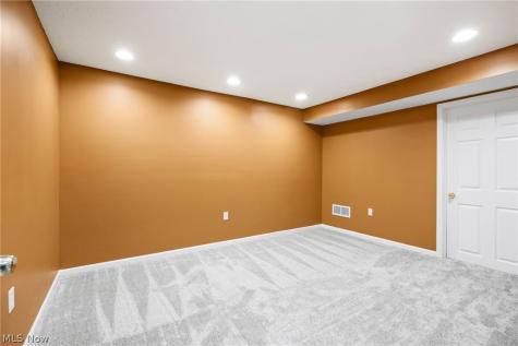 853 Edgar Lane Brunswick OH 44212