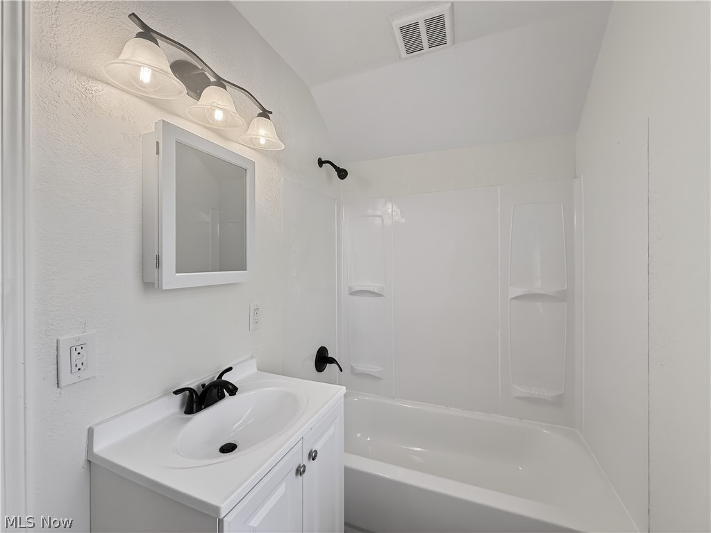 3235 W 94th Street Cleveland OH 44102