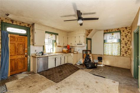 514 Reno Drive Louisville OH 44641