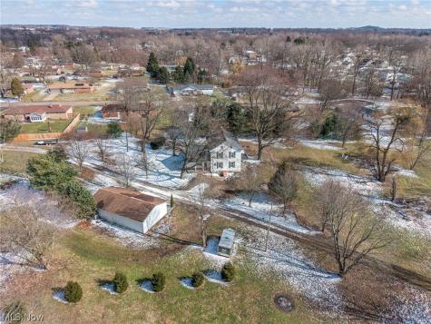 514 Reno Drive Louisville OH 44641