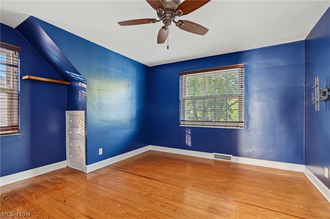 832 Homewood Avenue Salem OH 44460