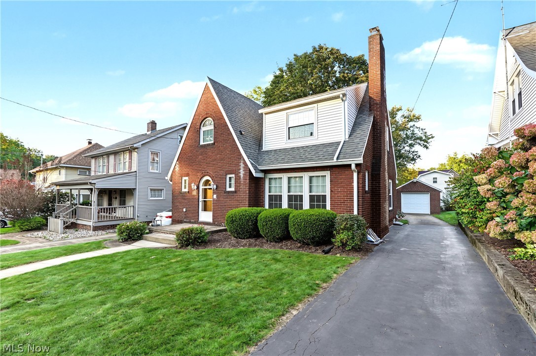 832 Homewood Avenue Salem OH 44460